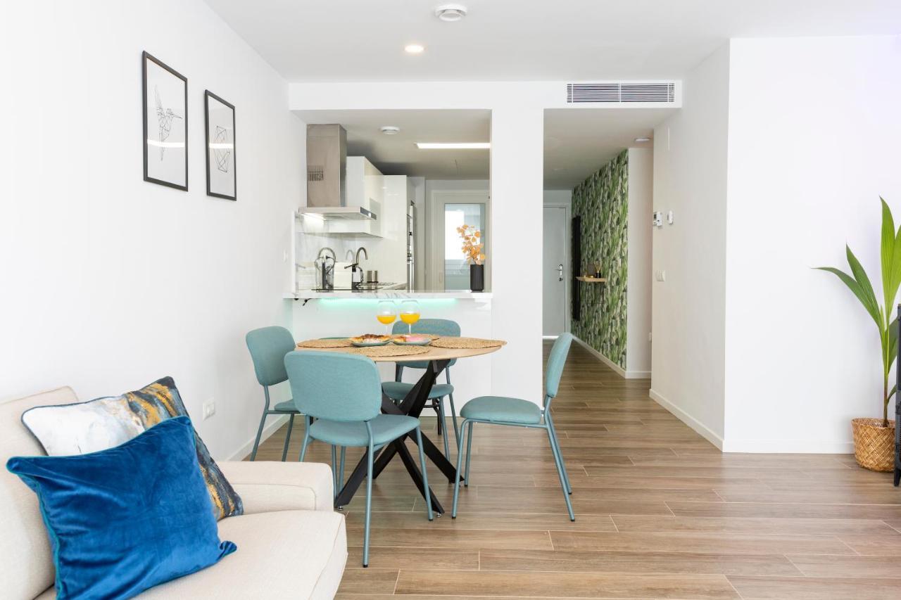 Fabuloso Apartamento Nuevo Con Parking Y Piscina Málaga Kültér fotó