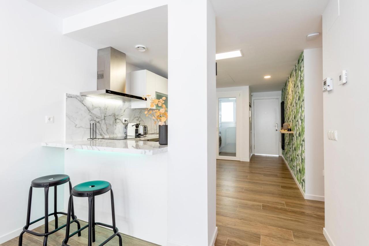 Fabuloso Apartamento Nuevo Con Parking Y Piscina Málaga Kültér fotó