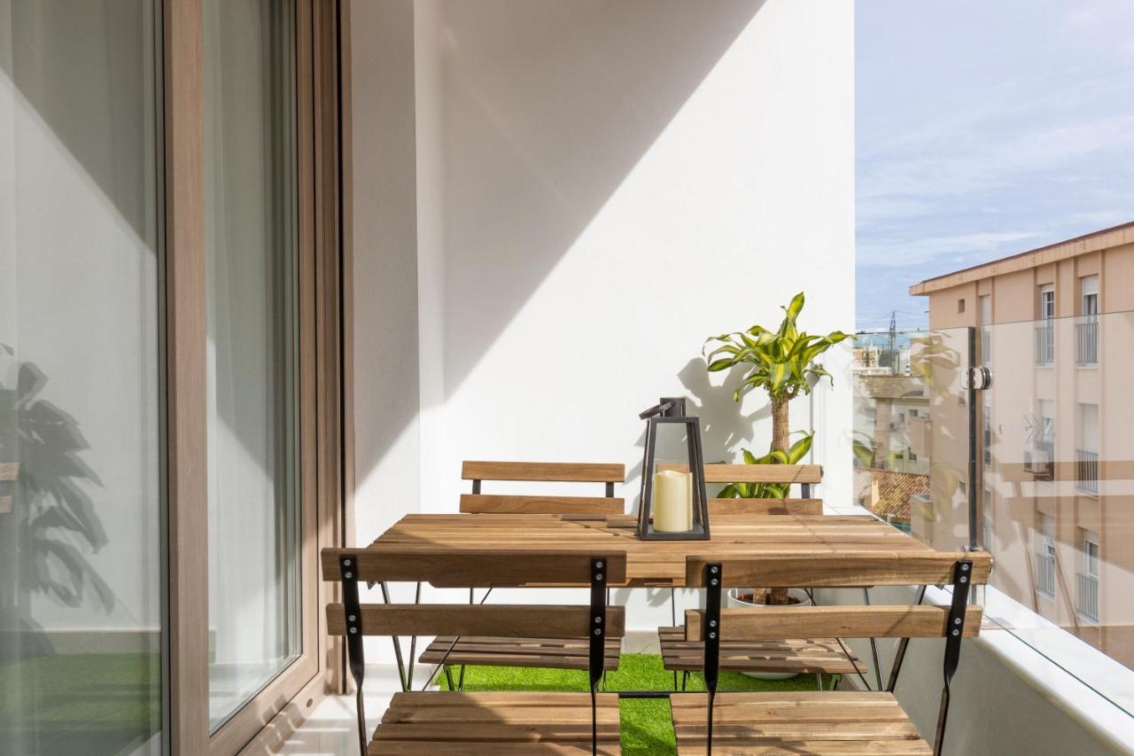 Fabuloso Apartamento Nuevo Con Parking Y Piscina Málaga Kültér fotó