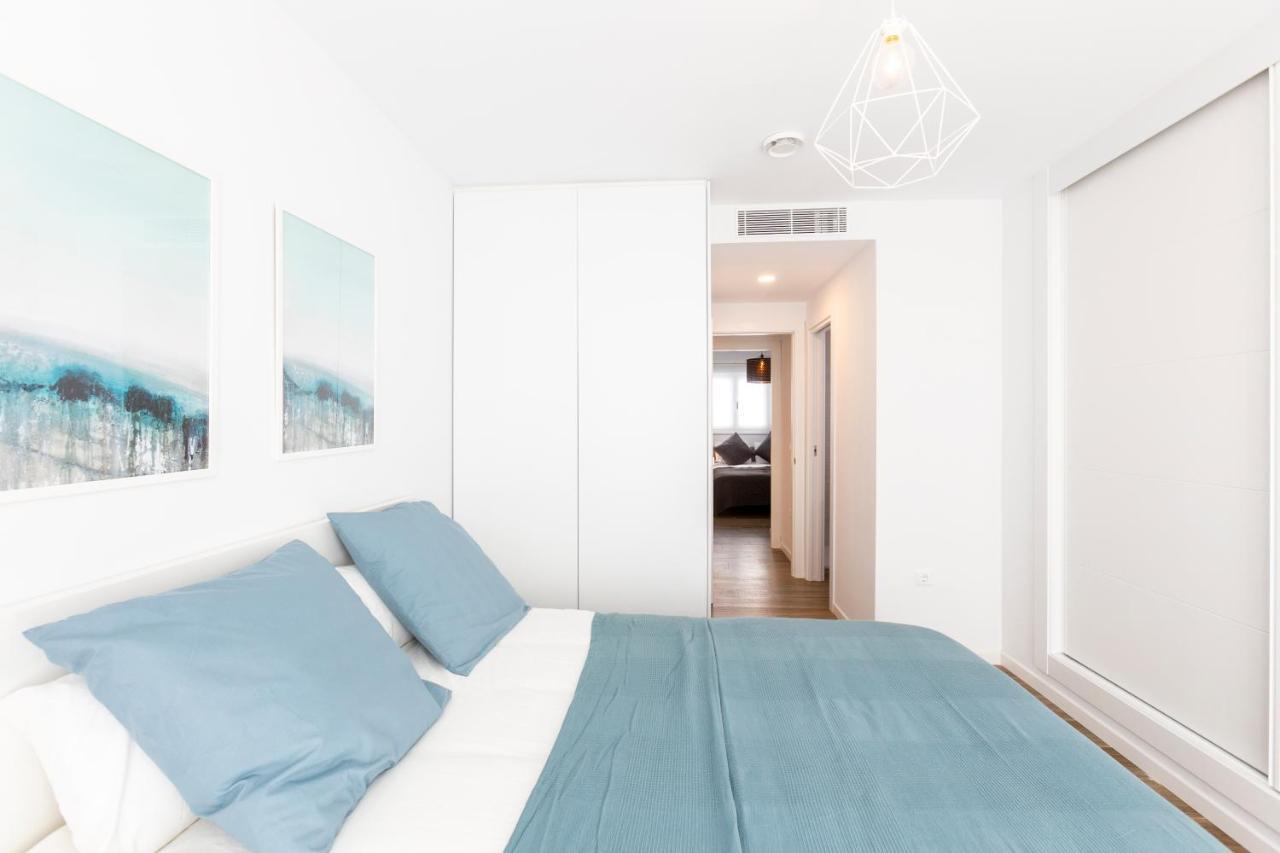 Fabuloso Apartamento Nuevo Con Parking Y Piscina Málaga Kültér fotó