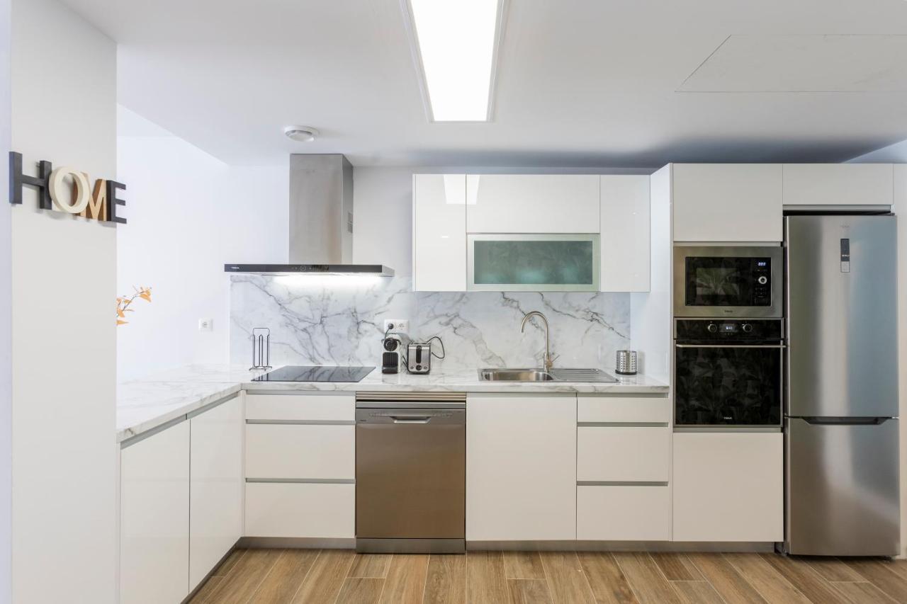 Fabuloso Apartamento Nuevo Con Parking Y Piscina Málaga Kültér fotó
